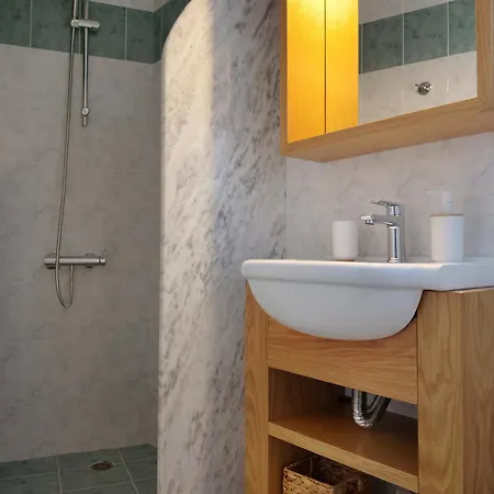 Vikentios Apartamento *