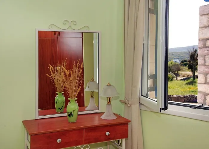 Vikentios Apartman *